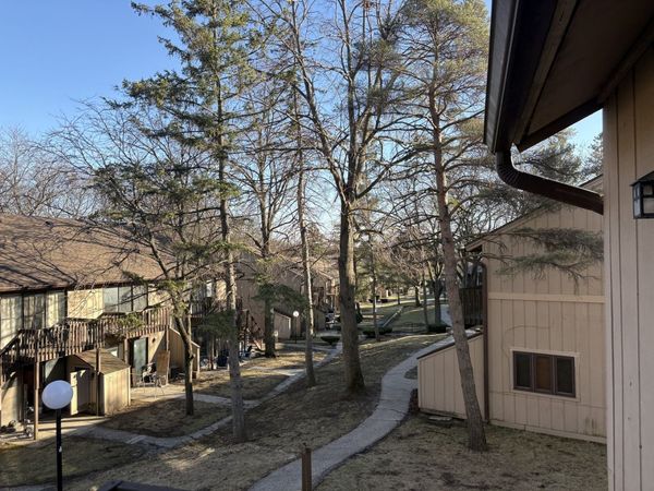 11 Saint Thomas Colony, Unit 7, Fox Lake, IL 60020