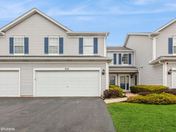 936 Moultrie Court , Naperville, IL 60563