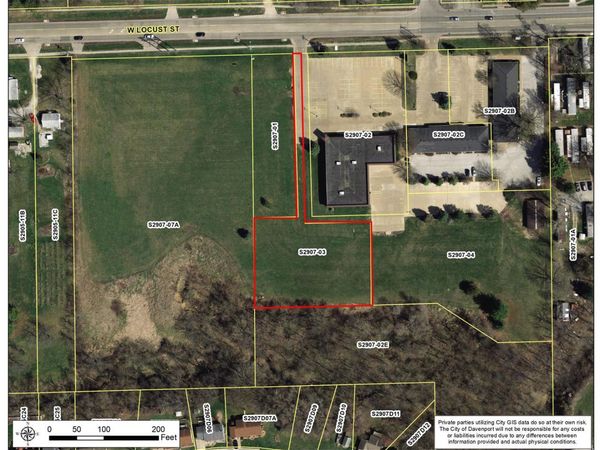 3900 W Locust Street, Davenport, IA 52804