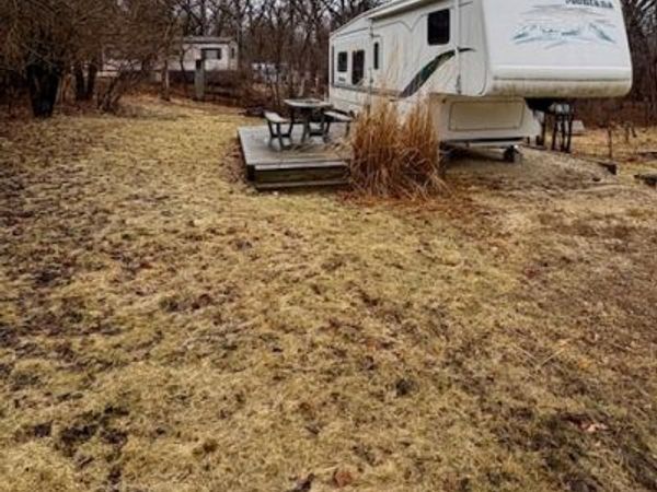 21/6 Woodhaven, Sublette, IL 61367