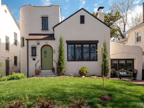 444 Carswold Drive, Clayton, MO 63105