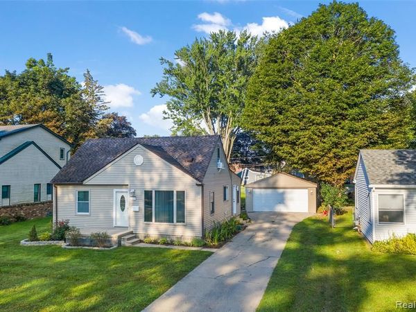 45447 Platt Street , Utica, MI 48317