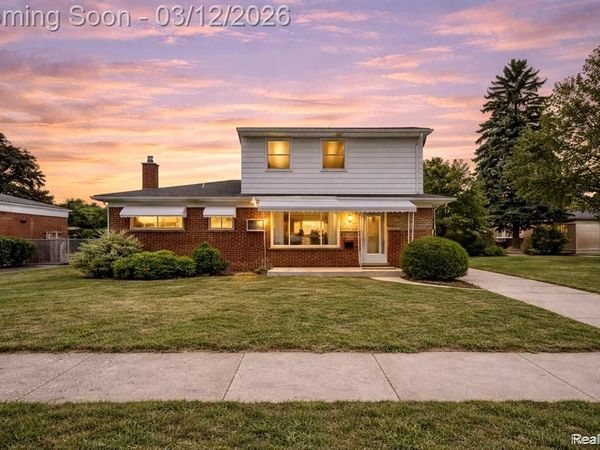 26615 Thomas Street, Warren, MI 48091