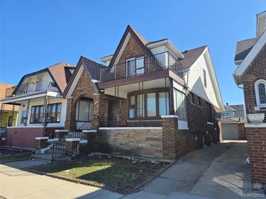3376 Holbrook Street, Hamtramck, MI 48212