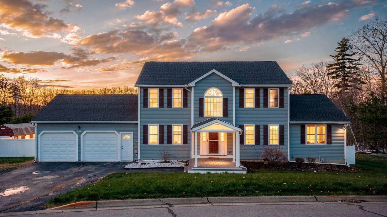 11 Barberry Street, Hooksett, NH 03106 Main Photo