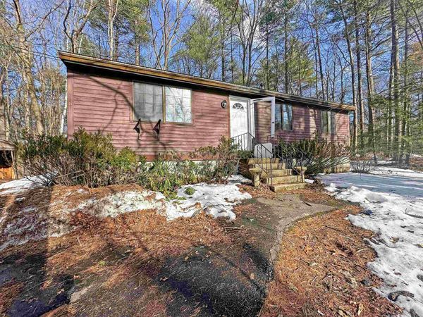 8 Park Street, Allenstown, NH 03275