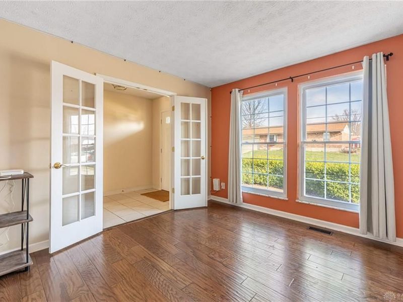 2110 Sir Lockesley, Miamisburg, OH 45342 Photo 2