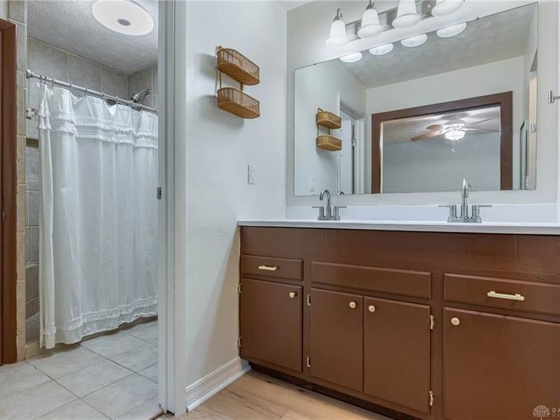 2110 Sir Lockesley, Miamisburg, OH 45342 Photo 21