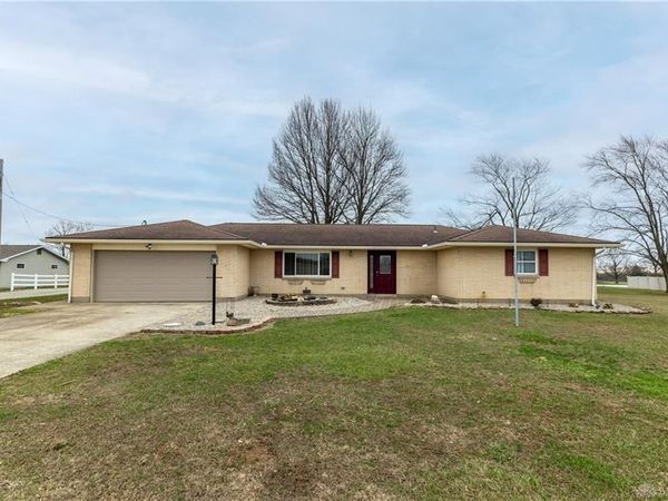 5194 Heckathorn Road, Brookville, OH 45309