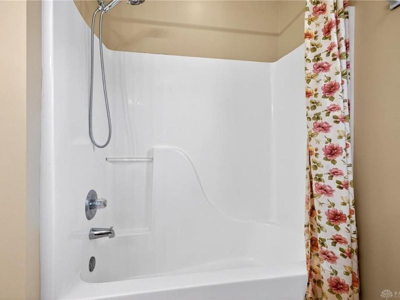 1121 Whitetail Drive, Fairborn, OH 45324 Photo 31