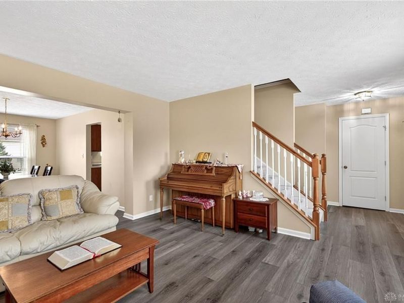 1121 Whitetail Drive, Fairborn, OH 45324 Photo 9