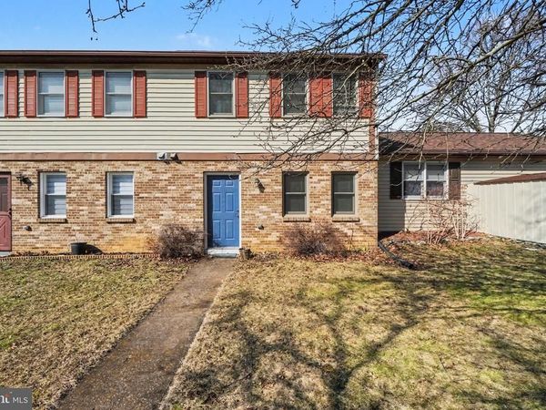 6903 SALEM PARK CIRCLE, MECHANICSBURG, PA 17050