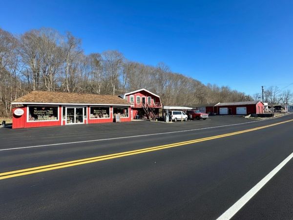 304 Main St , Red Boiling Springs, TN 37150