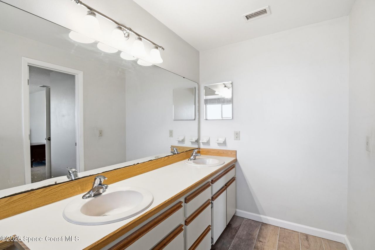 914 Yorktowne Drive , Rockledge, FL 32955 Photo