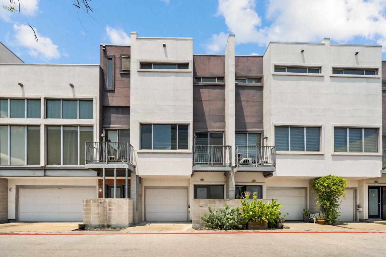 4801 S Congress Ave, Unit D4, Austin, TX 78745 Main Photo