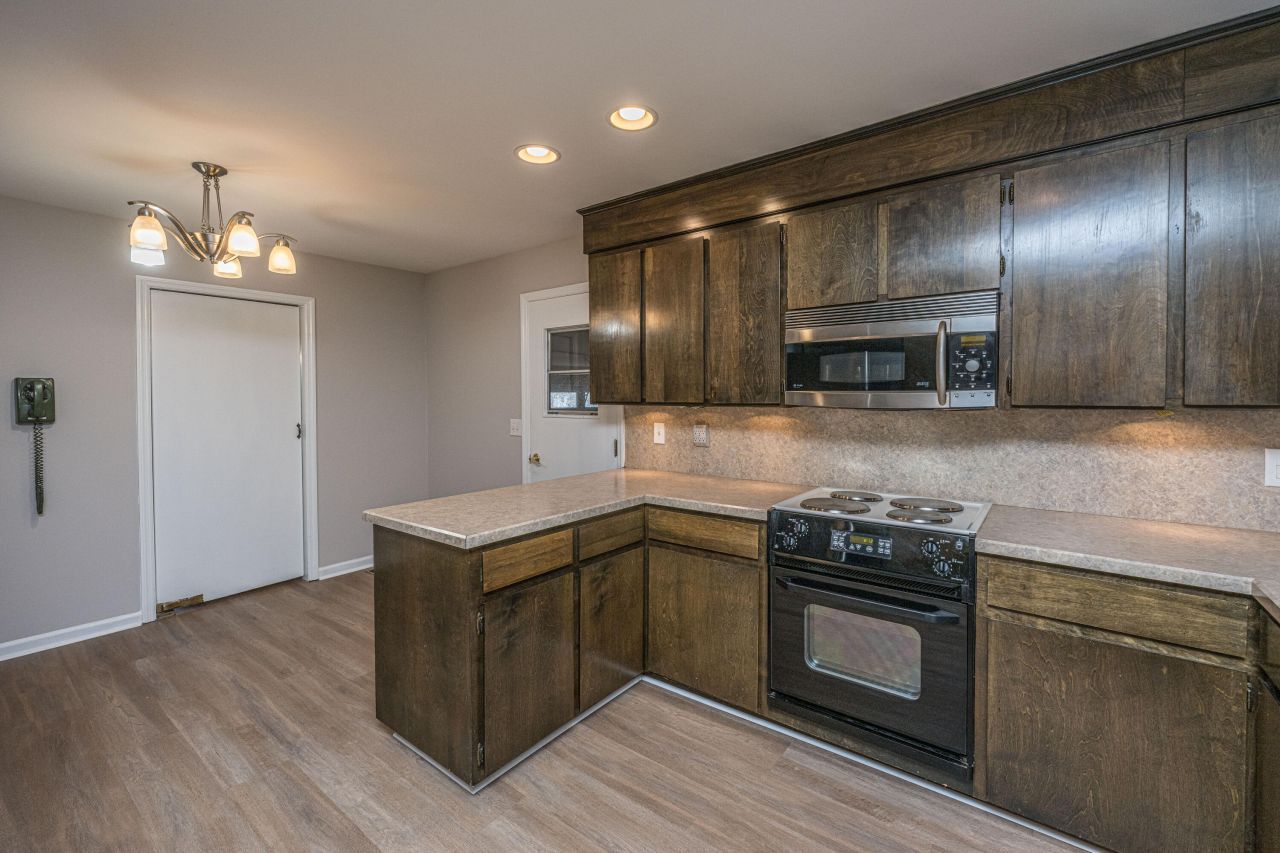 37 Milano Street Photo 15