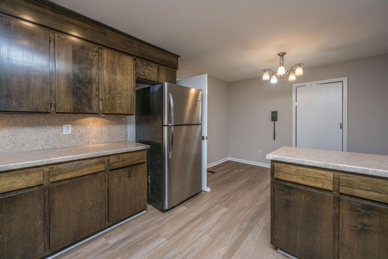 37 Milano Street Photo 16