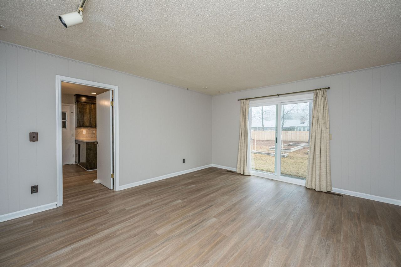 37 Milano Street Photo 18