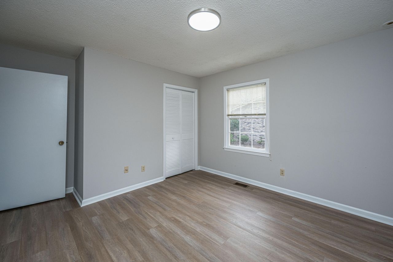 37 Milano Street Photo 21