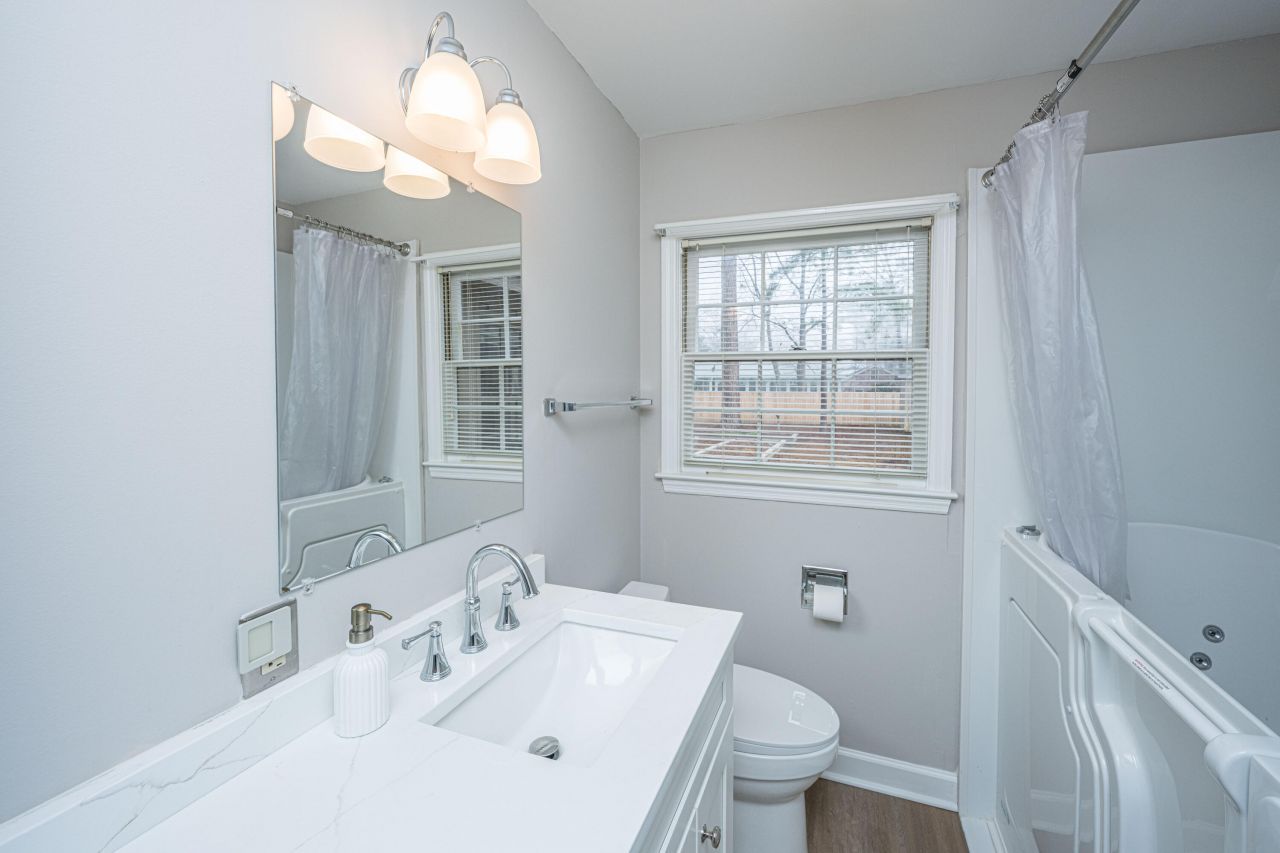 37 Milano Street Photo 22