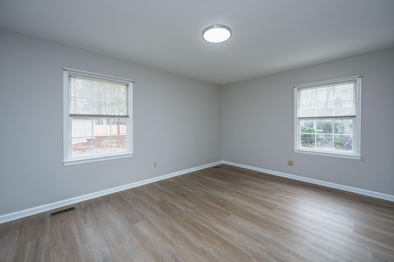 37 Milano Street Photo 26