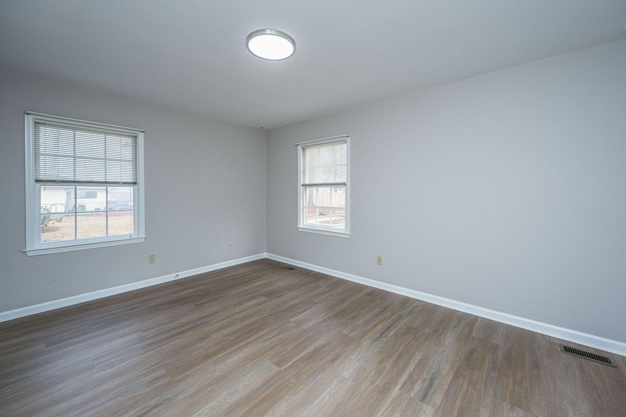 37 Milano Street Photo 27