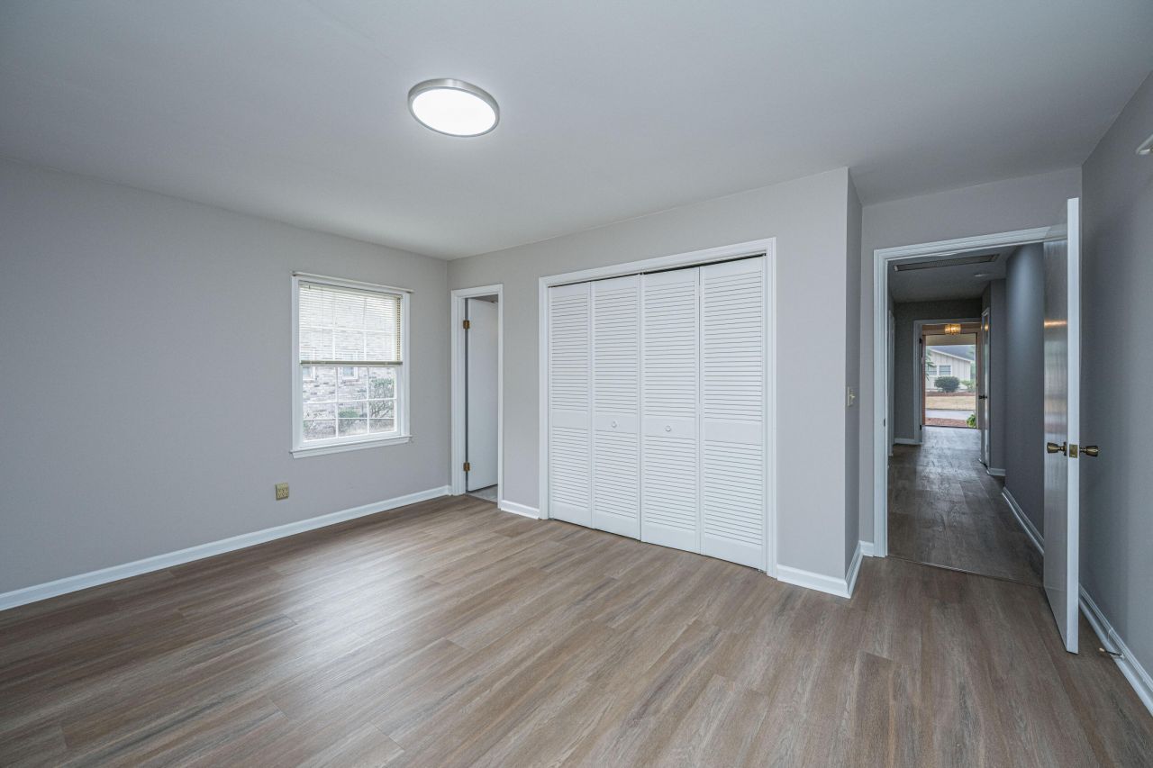 37 Milano Street Photo 28