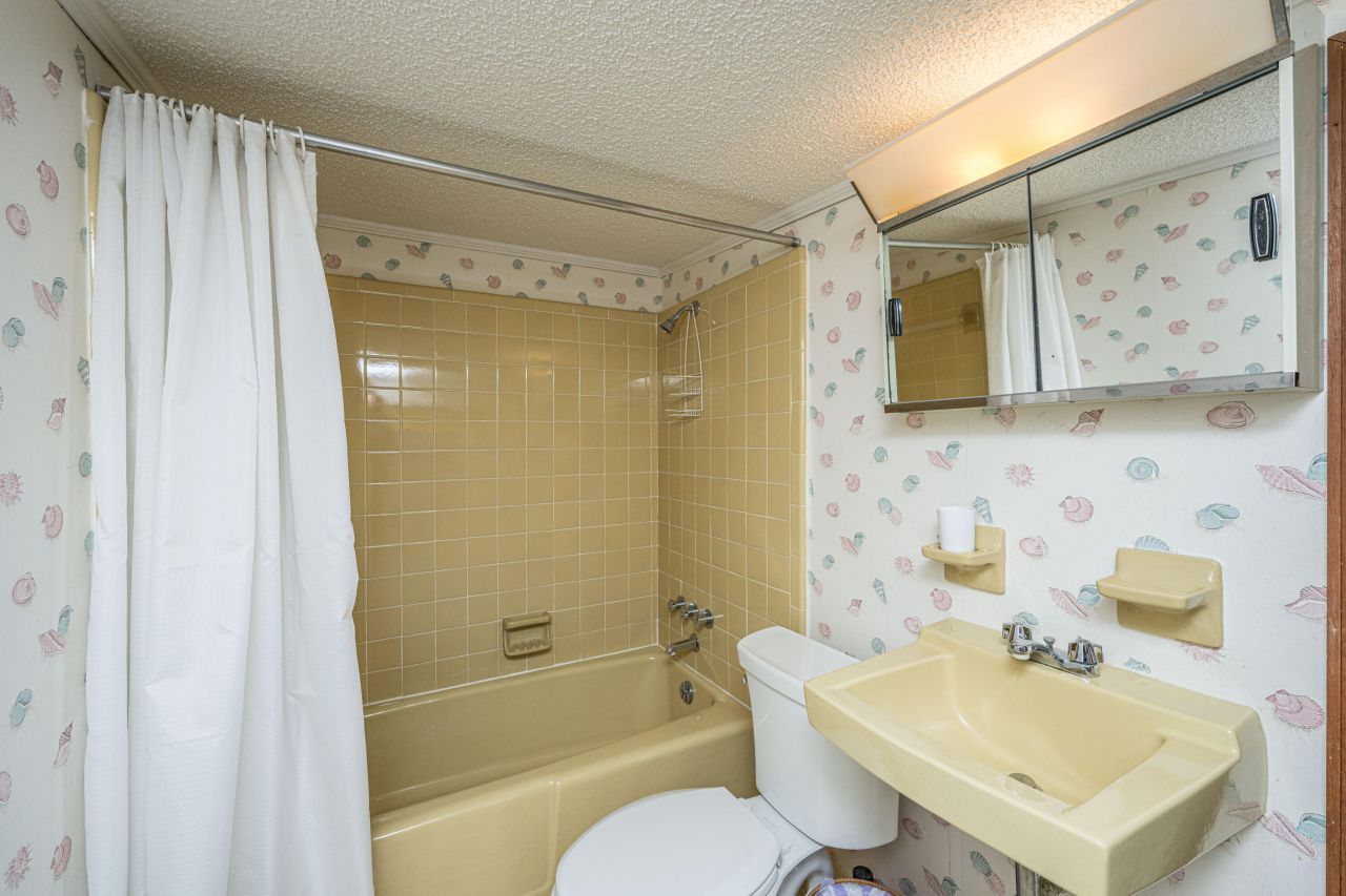 37 Milano Street Photo 33