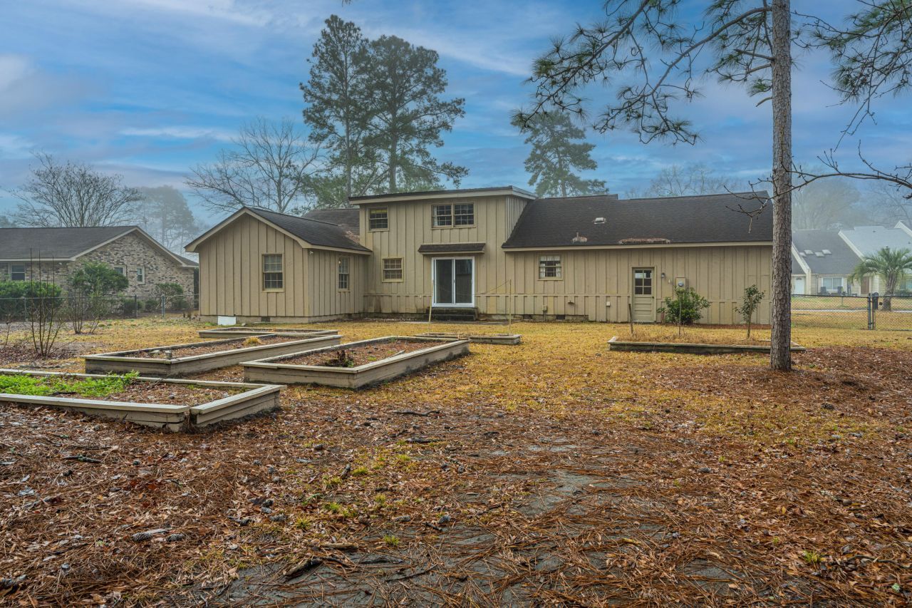 37 Milano Street Photo 34