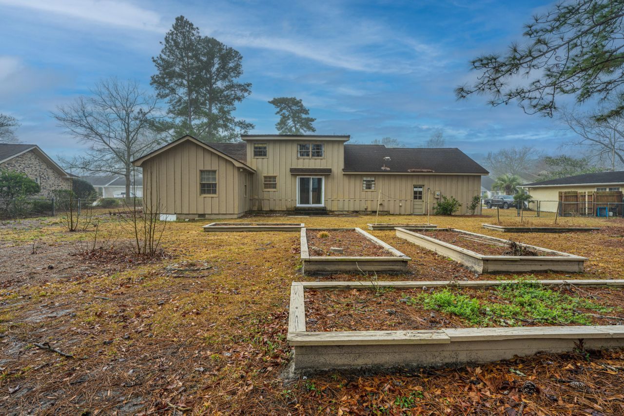 37 Milano Street Photo 36