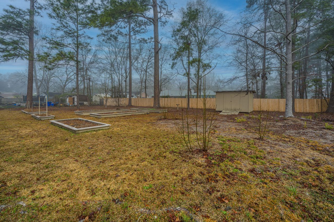 37 Milano Street Photo 39