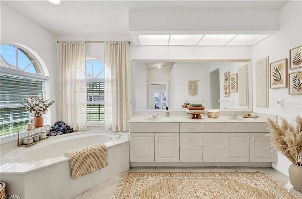 17 SE 15th Ave, Cape Coral, FL 33990 Photo