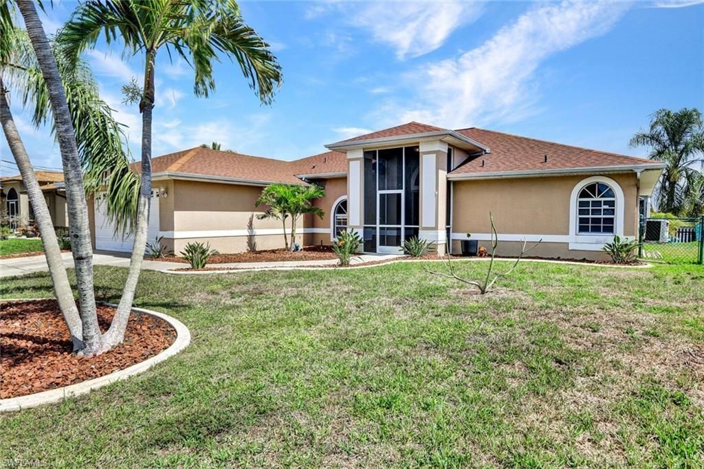 17 SE 15th Ave , Cape Coral, FL 33990 Photo