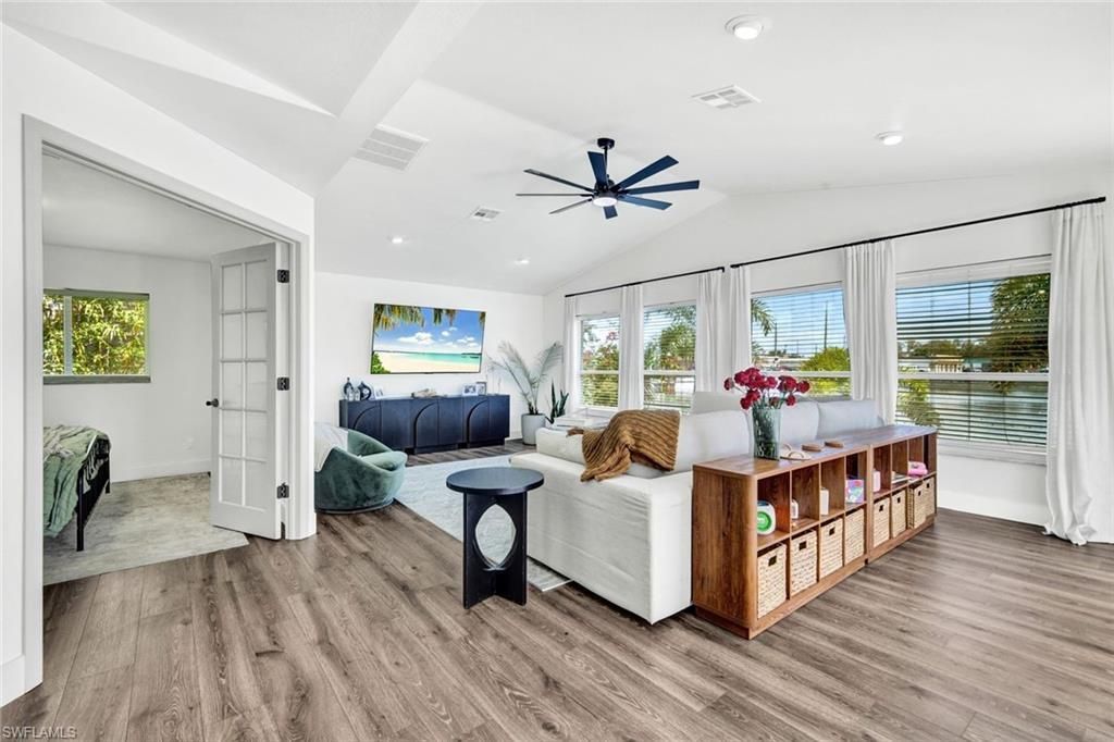 17 SE 15th Ave , Cape Coral, FL 33990 Photo