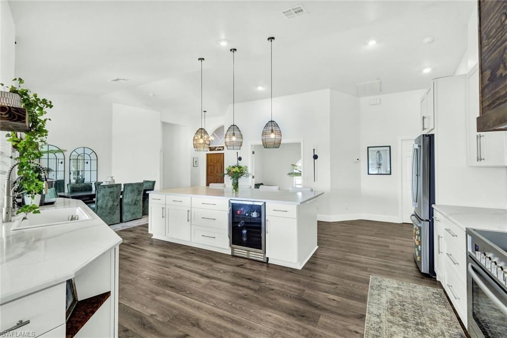 17 SE 15th Ave, Cape Coral, FL 33990 Photo