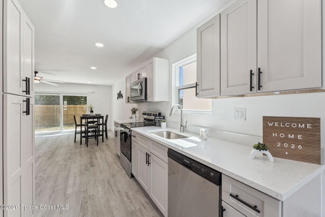 4717 Sisson Road , Titusville, FL 32780 Photo