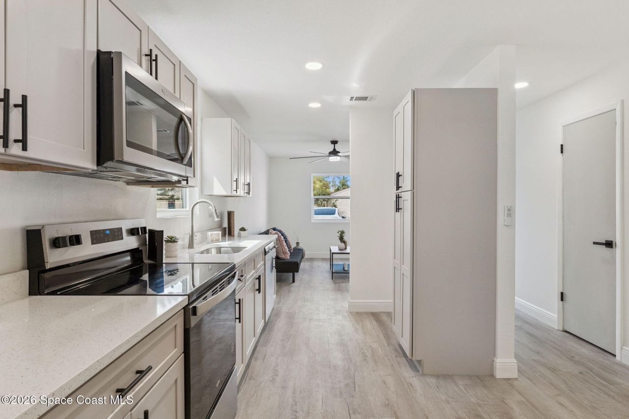 4717 Sisson Road , Titusville, FL 32780 Photo