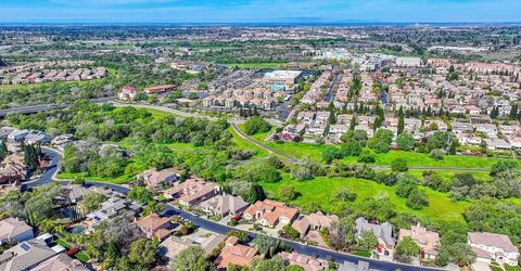 1772 Park Oak Dr, Roseville, CA 95661 Photo