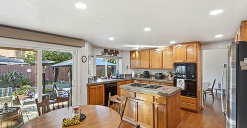 9076 Glenbury Ct, Elk Grove, CA 95624 Photo