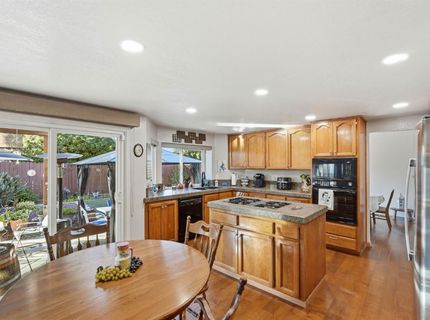 9076 Glenbury Ct, Elk Grove, CA 95624 Photo