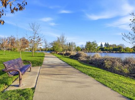 9076 Glenbury Ct, Elk Grove, CA 95624 Photo