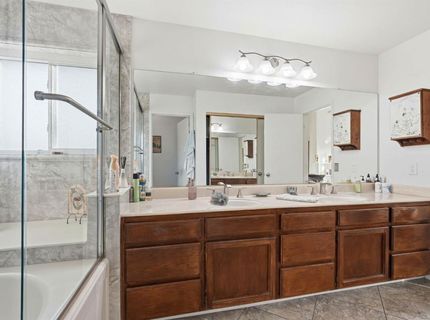 9076 Glenbury Ct, Elk Grove, CA 95624 Photo