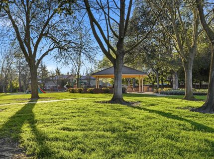 9076 Glenbury Ct, Elk Grove, CA 95624 Photo