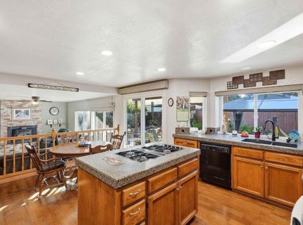 9076 Glenbury Ct, Elk Grove, CA 95624 Photo