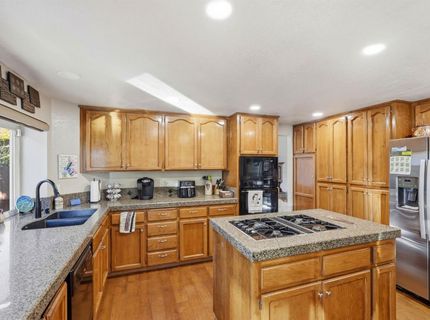 9076 Glenbury Ct, Elk Grove, CA 95624 Photo