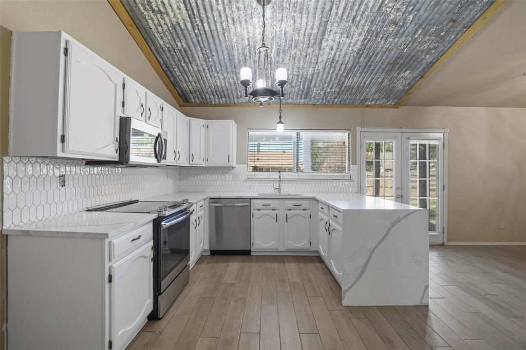 8401 Chesham Drive, Rowlett, TX 75088 Main Photo