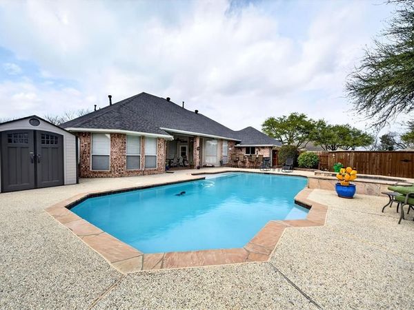 130 Meadow Glen Lane, Ovilla, TX 75154