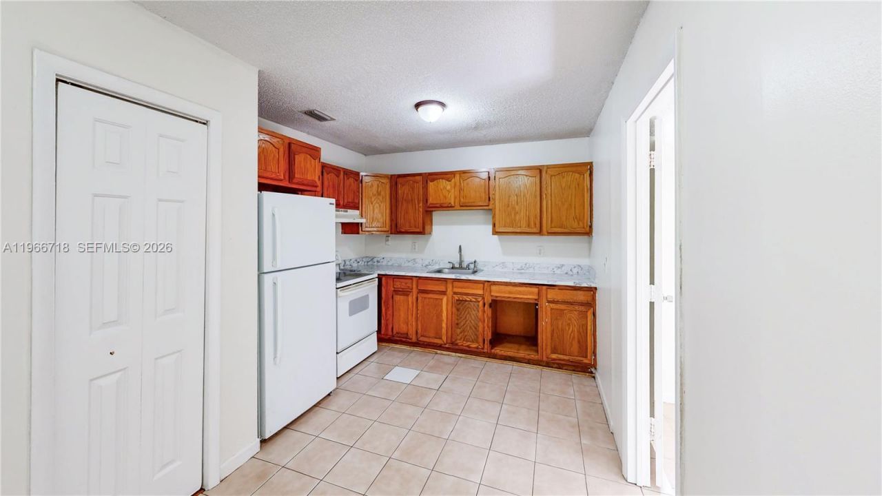 1664 SW 2nd Ct , Homestead, FL 33030 Photo