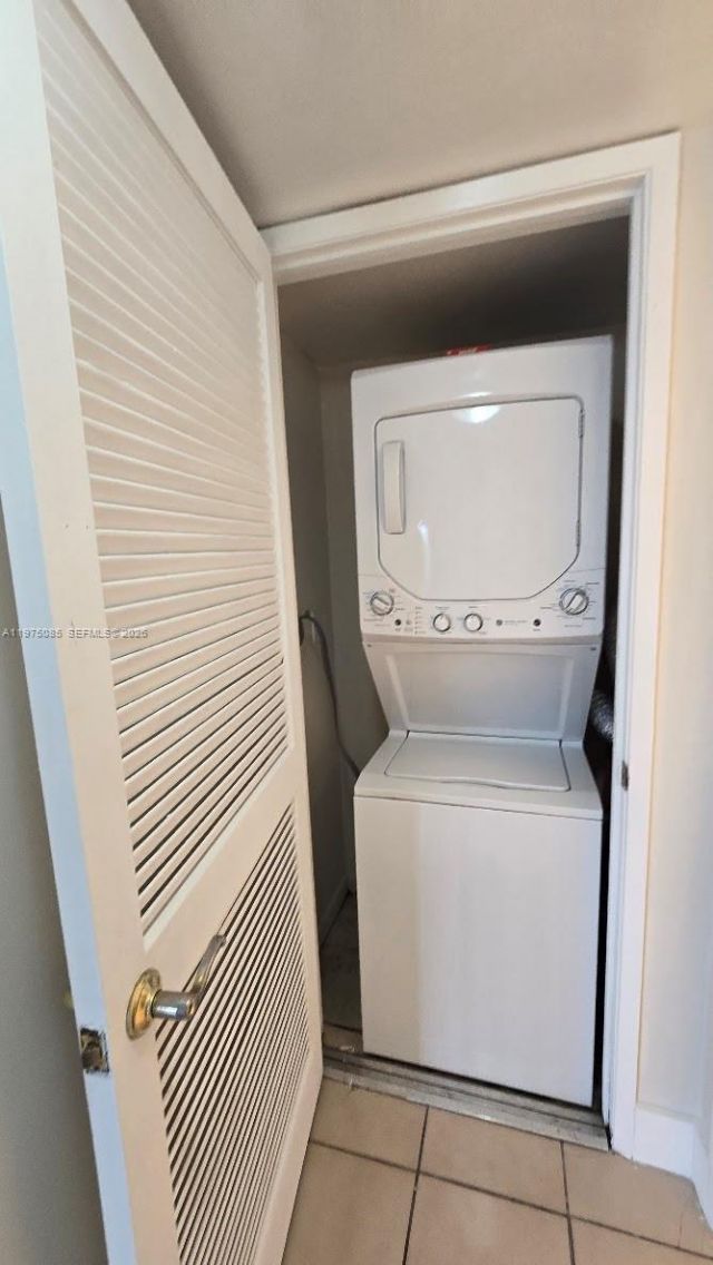 9120 Fontainebleau Blvd, Unit 501, Miami, FL 33172 Photo