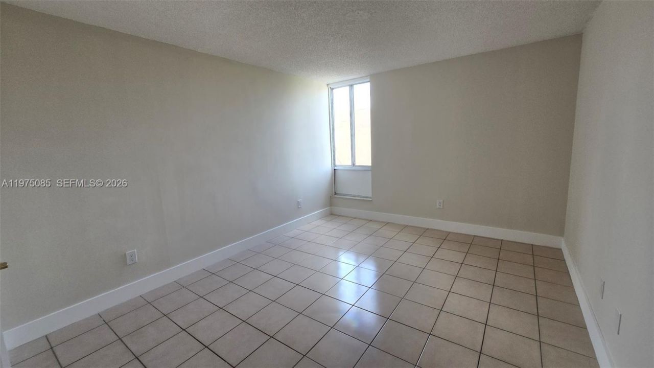 9120 Fontainebleau Blvd, Unit 501, Miami, FL 33172 Photo